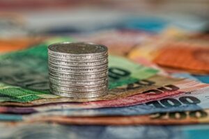 仮想通貨は一体いくらから始めるべき？